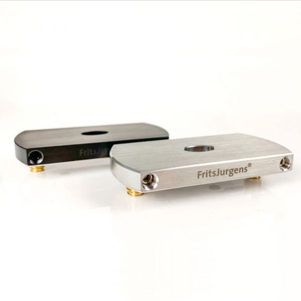 FritsJurgens - Adjustable Pivot Hinge System M+
