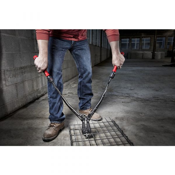Milwaukee 24 /30 Extendable Bolt Cutter