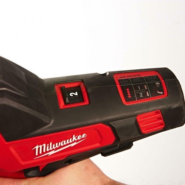 Milwaukee M12 Sub Compact Cable Cutter | [M12CC-0]