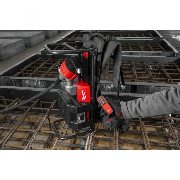 Milwaukee Mx Fuel Backpack Concrete Vibrator with 2X Battery Pack & MXF C Charger