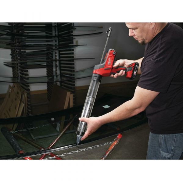 Milwaukee C18 PCG/600T-201B M18 Heavy Duty Sealant/Glue Gun 600ml in Transport Bag (1x 2.0Ah battery + charger)