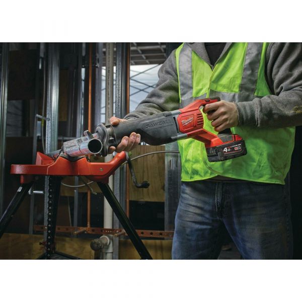 Milwaukee M18 BSX-402C Sawzall Battery Recess Saw Heavy Duty in Transport Case (2x 4.0Ah battery + charger)