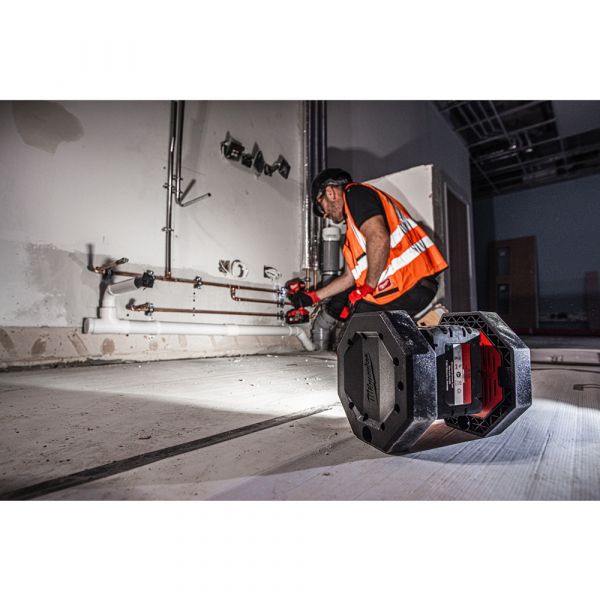 Milwaukee M18 AL-0 LED Area Battery Lamp (without battery and charger)