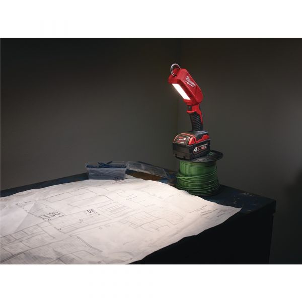 Milwaukee M18 IL-0 LED Battery Inspection Lamp 130-300 Lumens (without battery and charger)Milwaukee M18 IL-0 LED Battery Inspection Lamp 130-300 Lumens (without battery and charger)