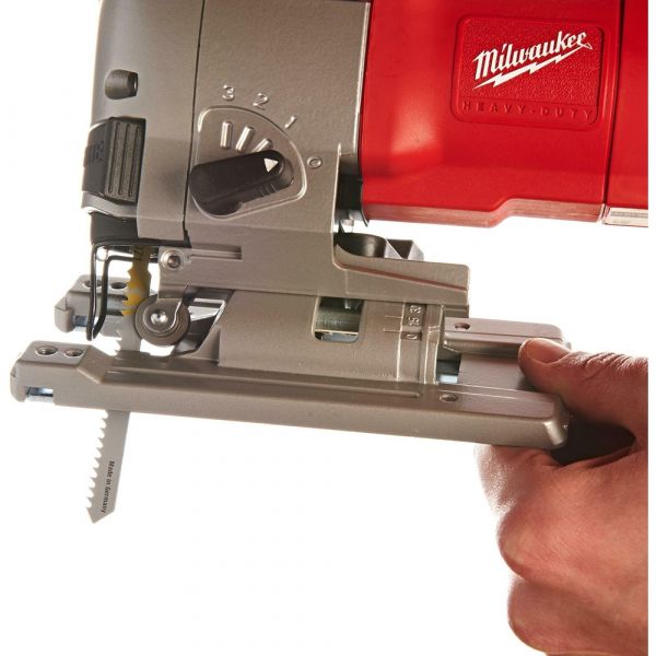 Milwaukee JSPE 135 TX Pendulum Jigsaw 750 W in Transport Case