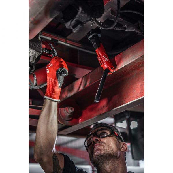 Milwaukee L4 SL550-301 USB Rechargeable Battery Bar Torch 550 Lumens (integrated 3.0Ah battery)