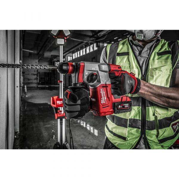 Milwaukee M18 BLHX-502X Brushless Cordless Combi Hammer SDS-Plus FIXTEC with 4 Positions in HD Box (2x 5.0Ah battery + charger)Milwaukee M18 BLHX-502X Brushless Cordless Combi Hammer SDS-Plus FIXTEC with 4 Positions in HD Box (2x 5.0Ah battery + charger)