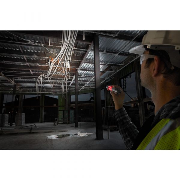 Milwaukee L4 PWL-301 Trueview USB Rechargeable Work Lamp with Swivel Head (integrated 3.0Ah battery)