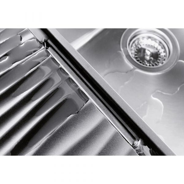 Blanco Synthetic Wave Drainer
